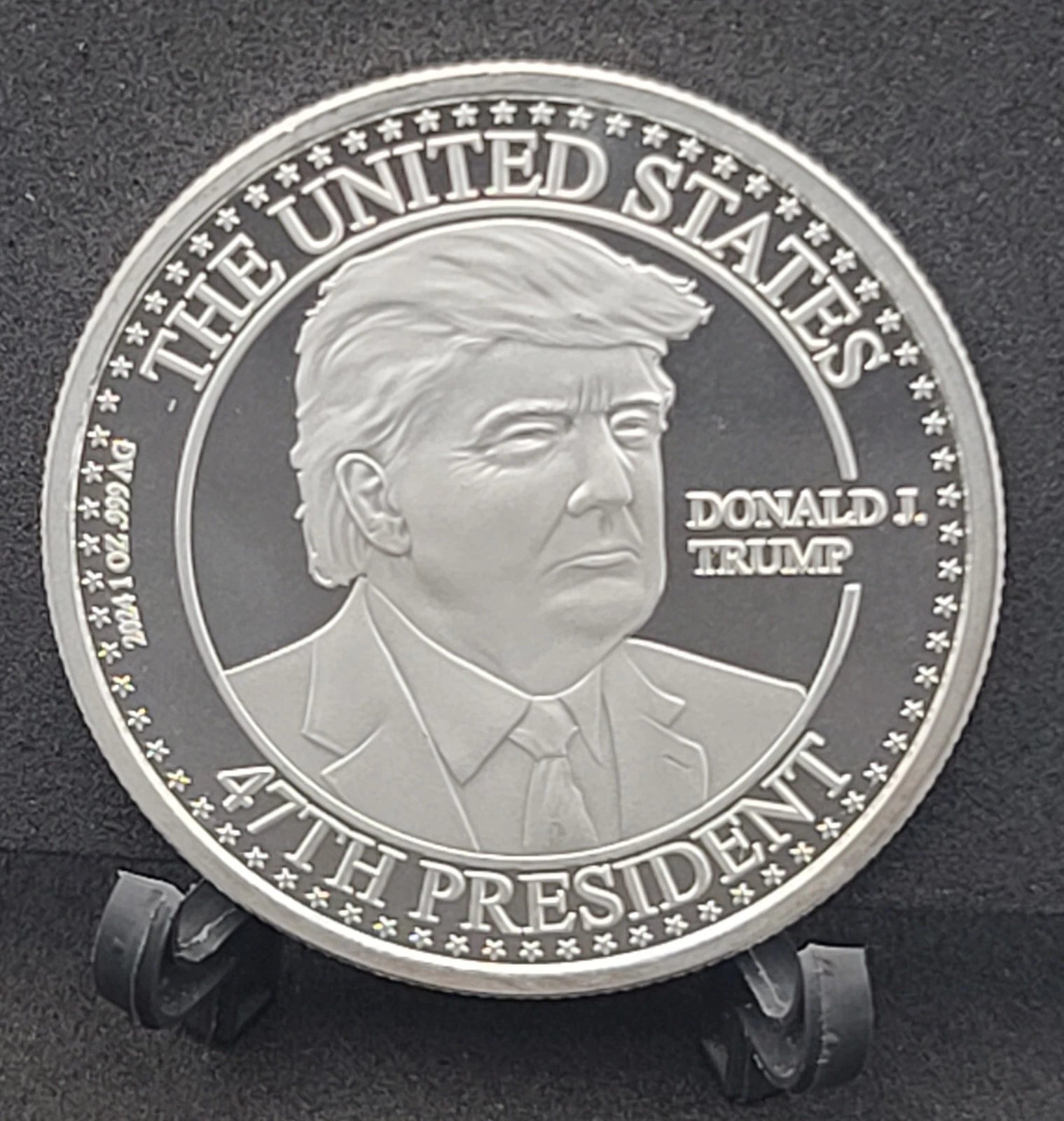 1 Oz .999 Fine Silver TRUMP ROUND Limited Edition